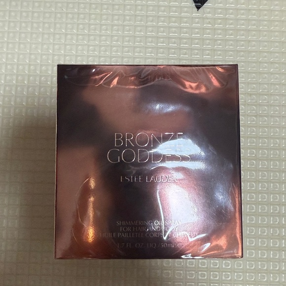 Estee Lauder Bronze Goddess Shimmering Oil Spray - Picture 2 of 3